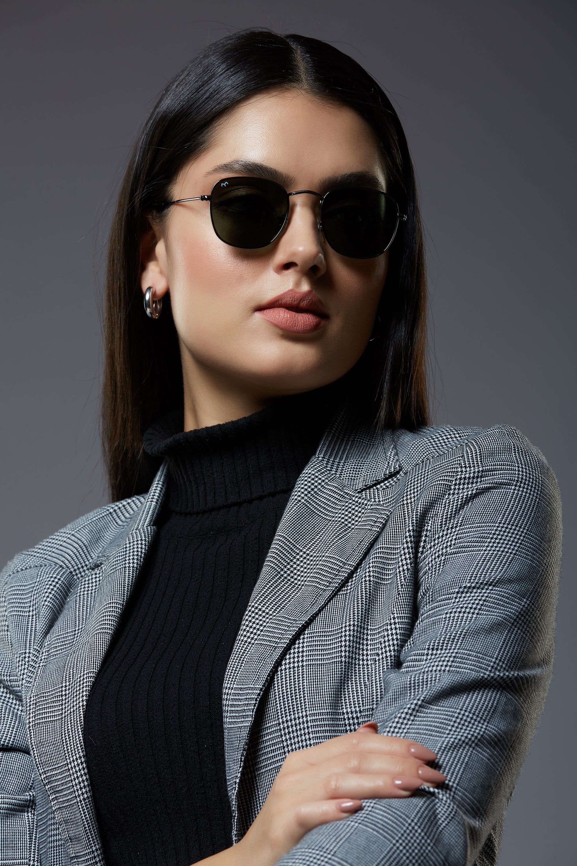 Quadrangle - Black Metal Unisex Square Sunglasses